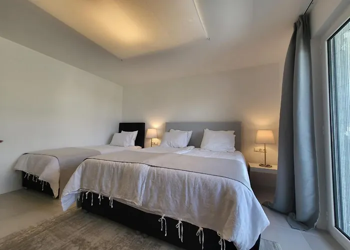 Modern Tara With Parking Apartament Malinska
