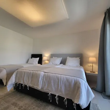 Modern Tara With Parking Apartamento Malinska